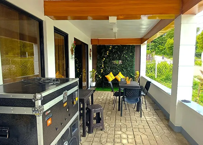Mal-jays' Place Gasthuis *