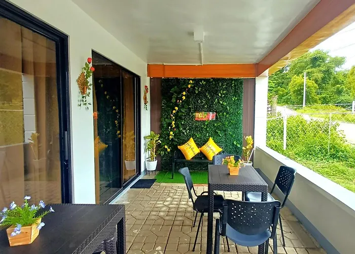 Mal-jays' Place Badian