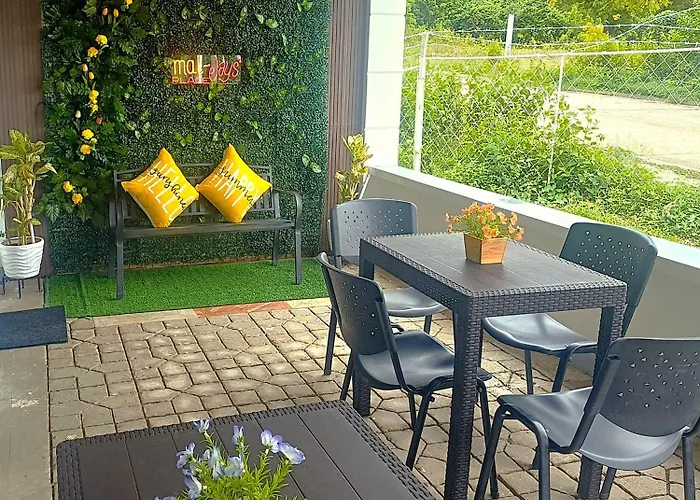 Gasthuis Mal-jays' Place Badian