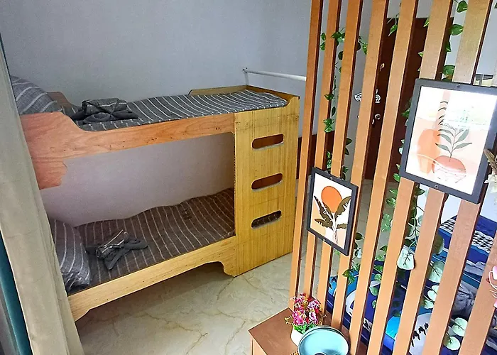 Mal-jays' Place Badian